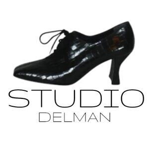 Studio Delman Black Croc Embossed Leather Lace Up Heels Size 6